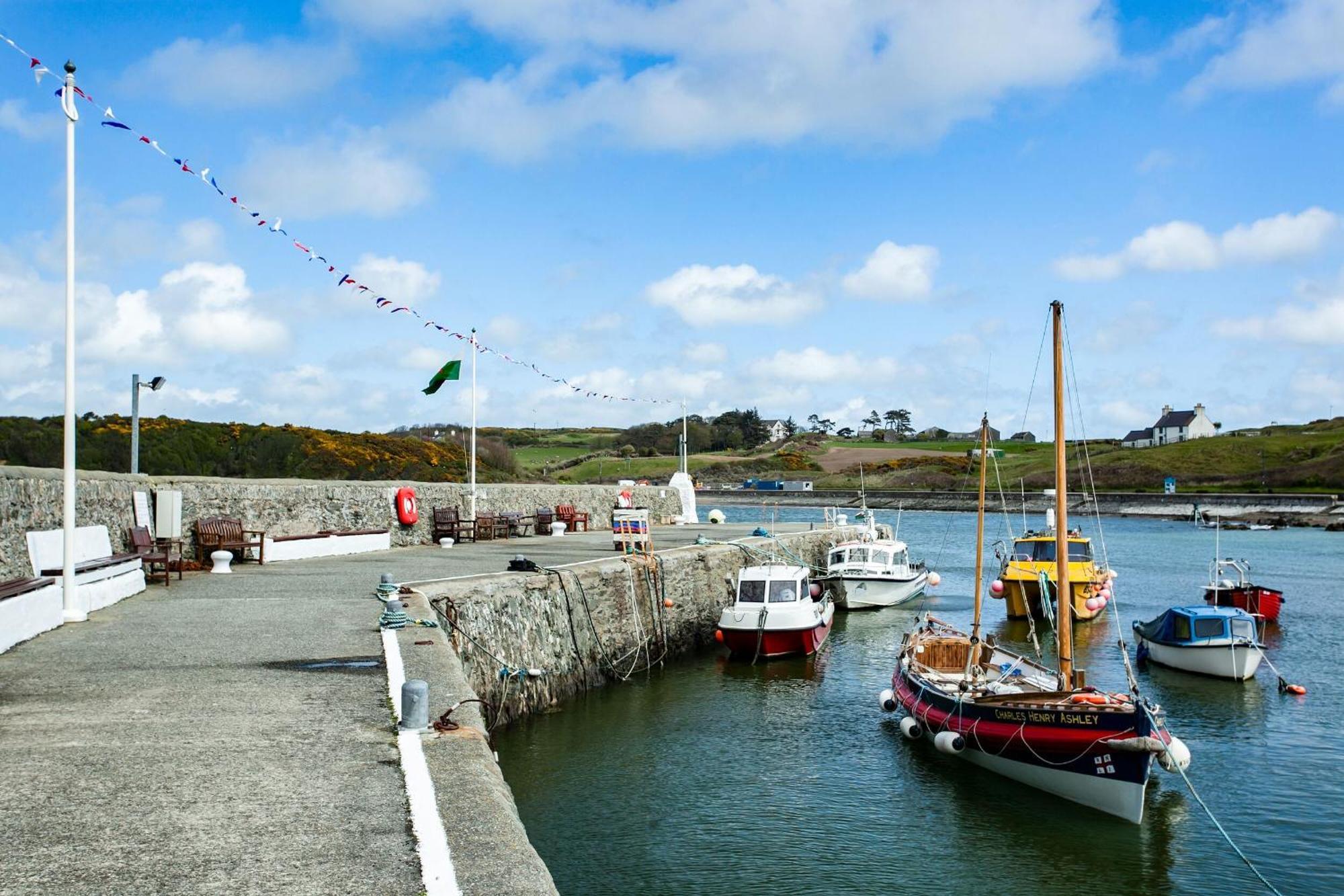 The Studio The Old Post Office Cemaes Bay Exterior photo